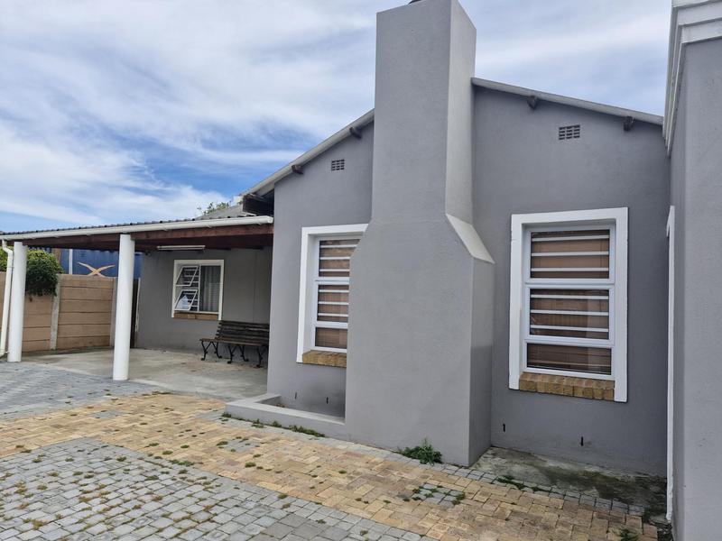 3 Bedroom Property for Sale in Matroosfontein Western Cape